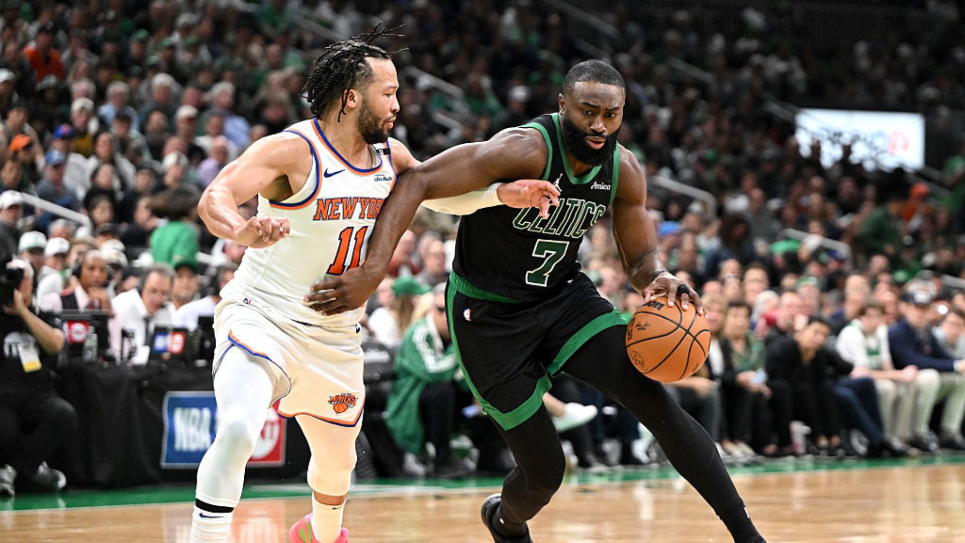 Derrick White em destaque na vitória dos Boston Celtics sobre o New York Knicks