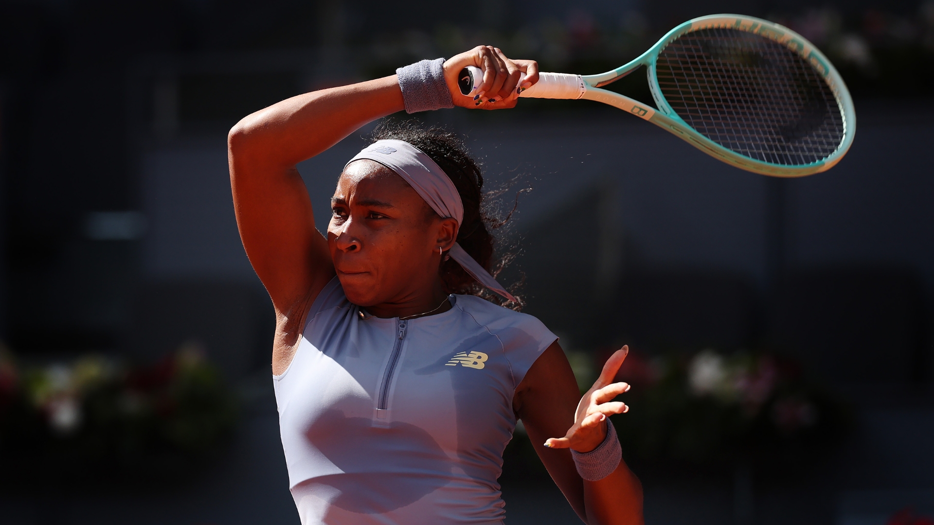 Coco Gauff comemorando a vitória sobre Iga Swiatek