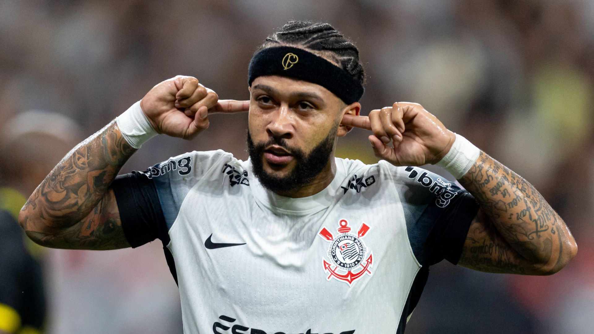 Equipe do Corinthians comemorando a vitória no Paulistão 2025