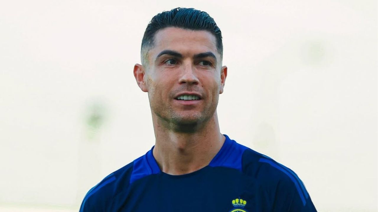 Cristiano Ronaldo comemorando um gol pela seleção portuguesa