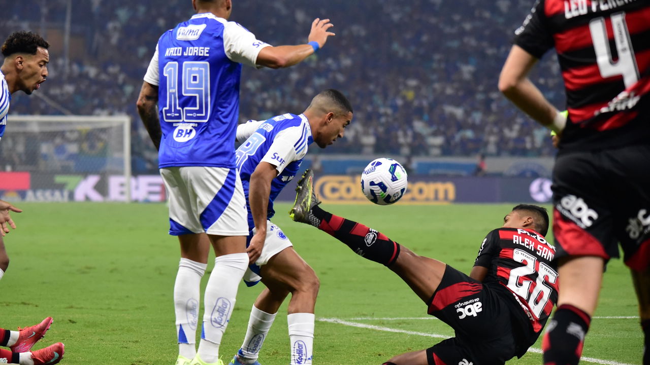 Possíveis reforços Luiz Araújo e Matheus Gonçalves