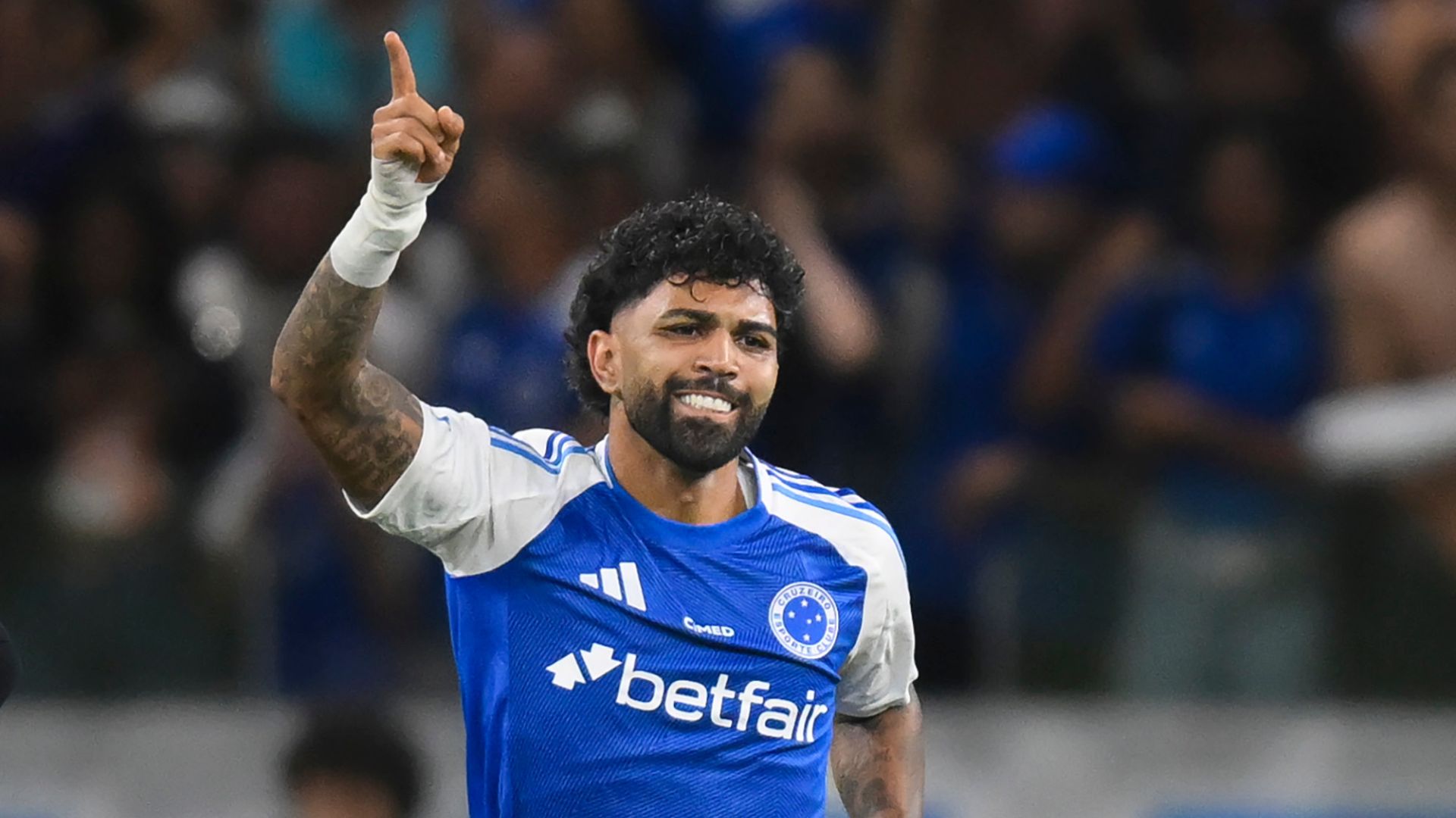 Gabigol comemora gol pelo Flamengo