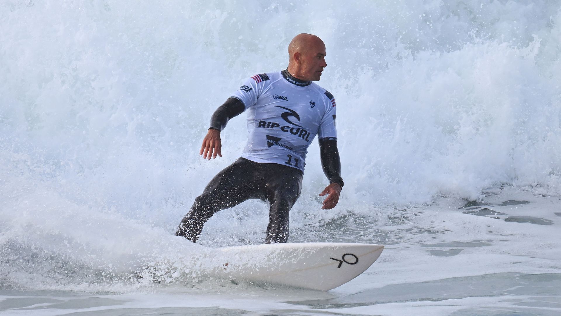 Kelly Slater surfando em Trestles