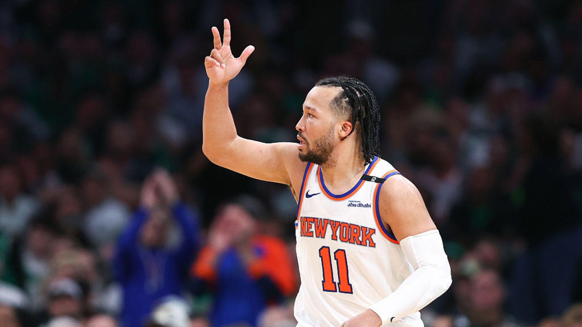 Jalen Brunson celebra vitória do New York Knicks na NBA