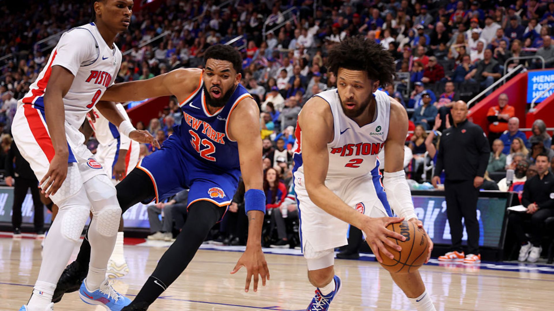 Josh Hart e Tim Hardaway Jr. envolvidos no lance controverso dos playoffs