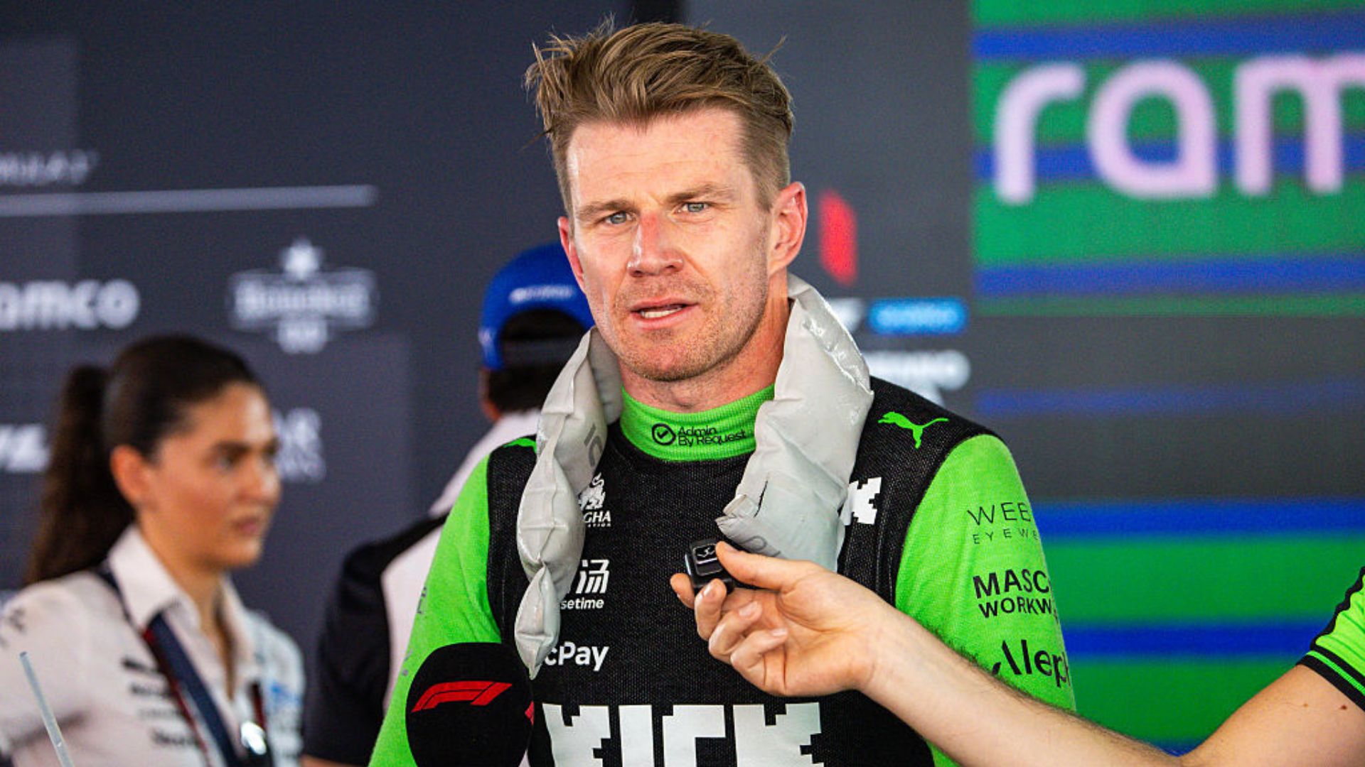 Nico Hülkenberg celebrando sua vitória no GP da Espanha de Fórmula 1