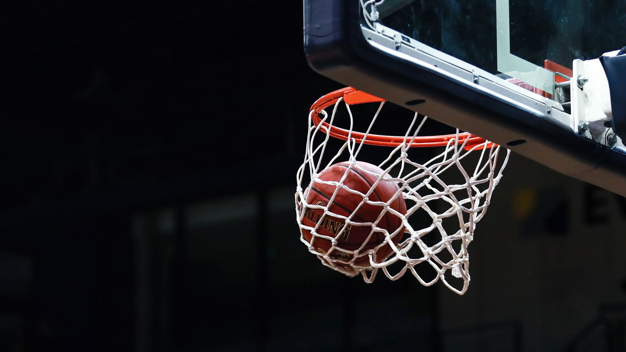Nikola Jokic, o maestro da NBA: inteligência, eficiência e consistência em quadra