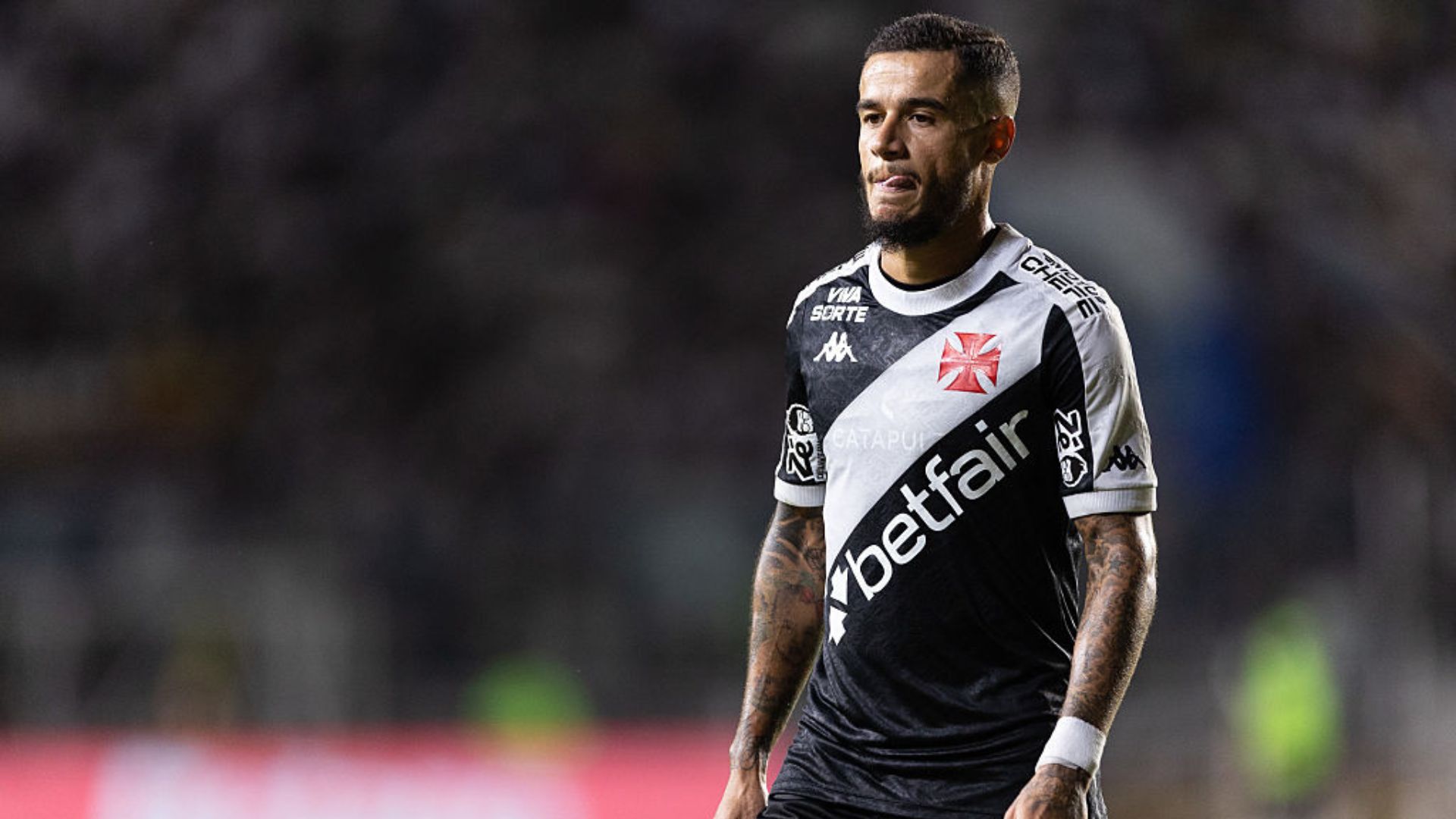 Philippe Coutinho com a camisa do Vasco da Gama durante partida