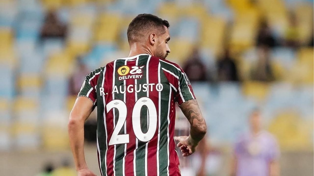 Renato Augusto em ação pelo Fluminense