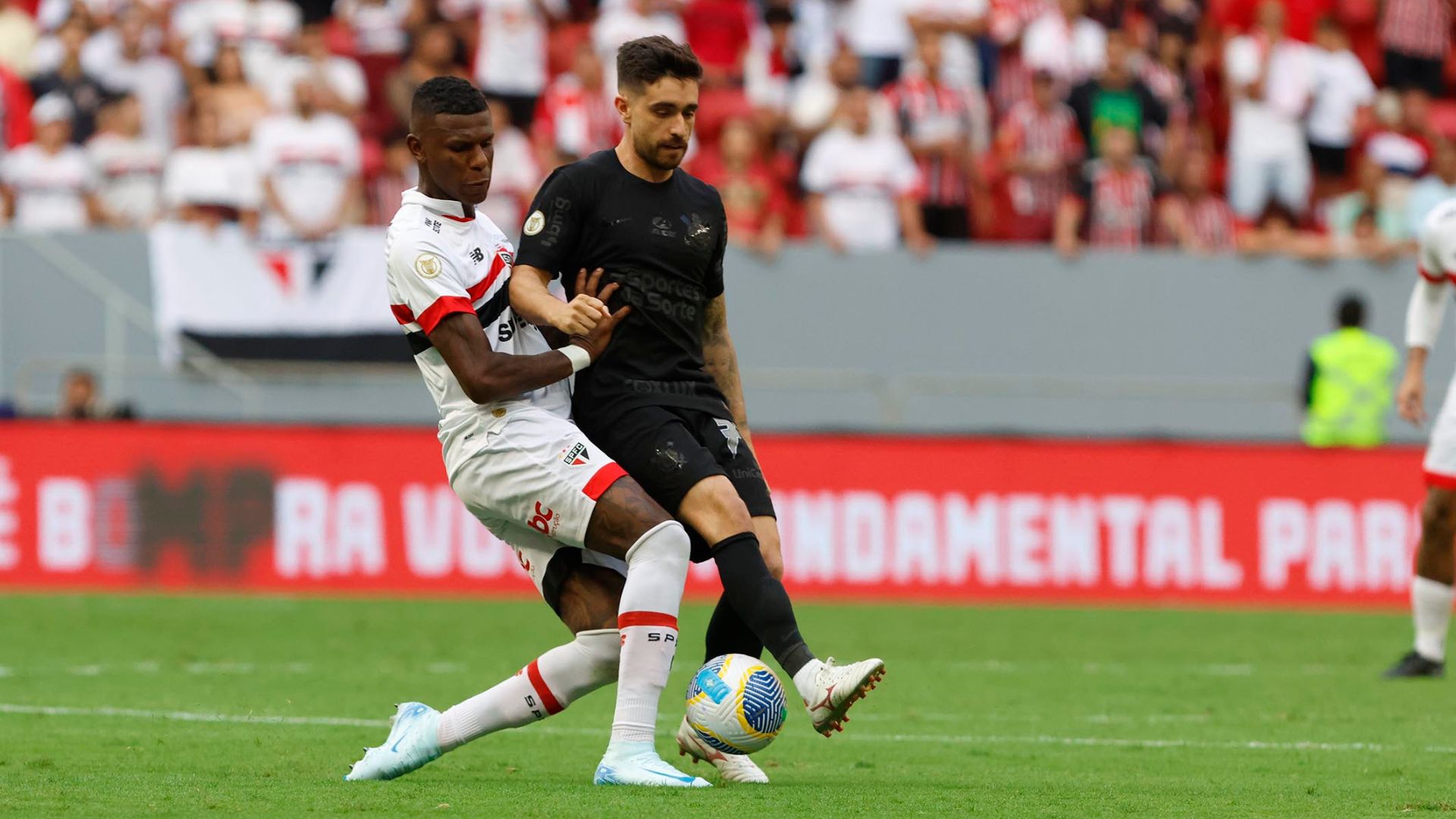 São Paulo e Corinthians em campo no Paulistão 2025