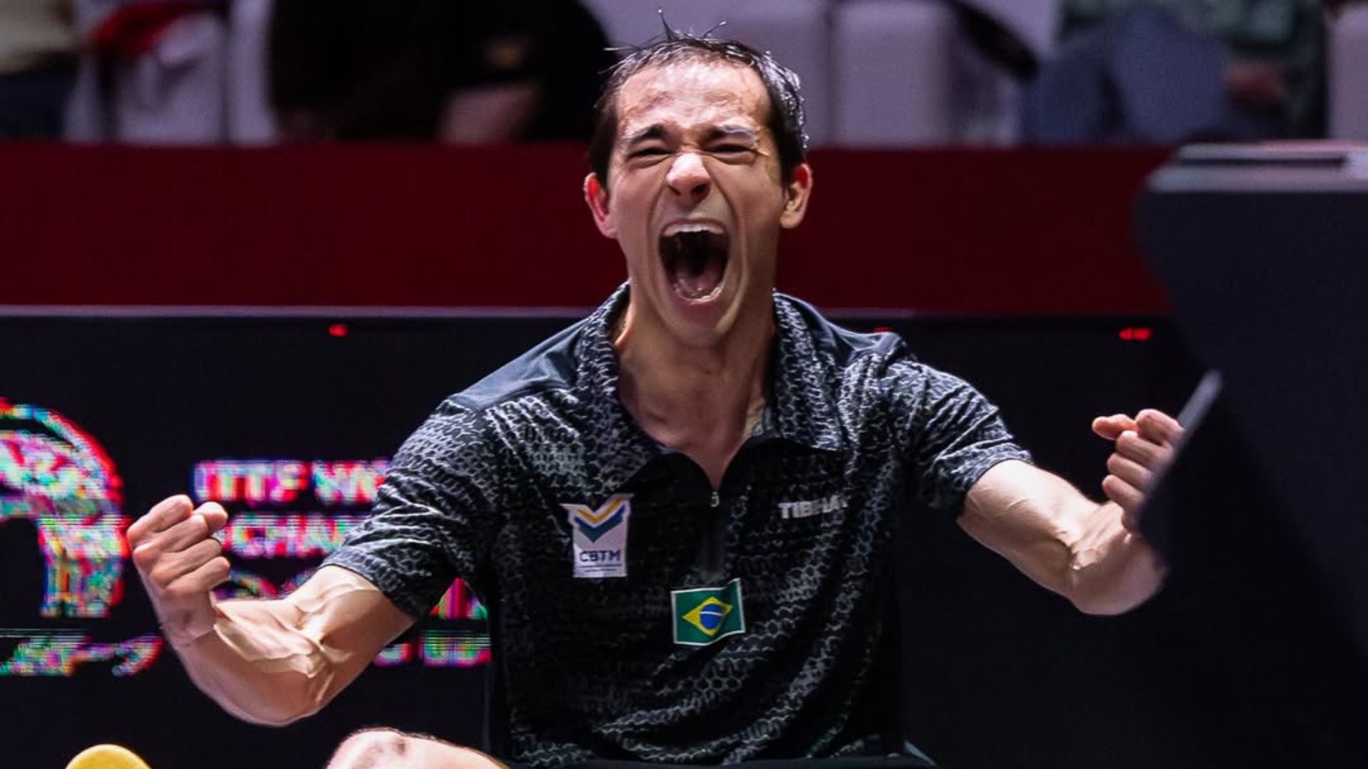 news.img_alt Representantes brasileiros comemoram a conquista da sede do Mundial de Tênis de Mesa de 2029